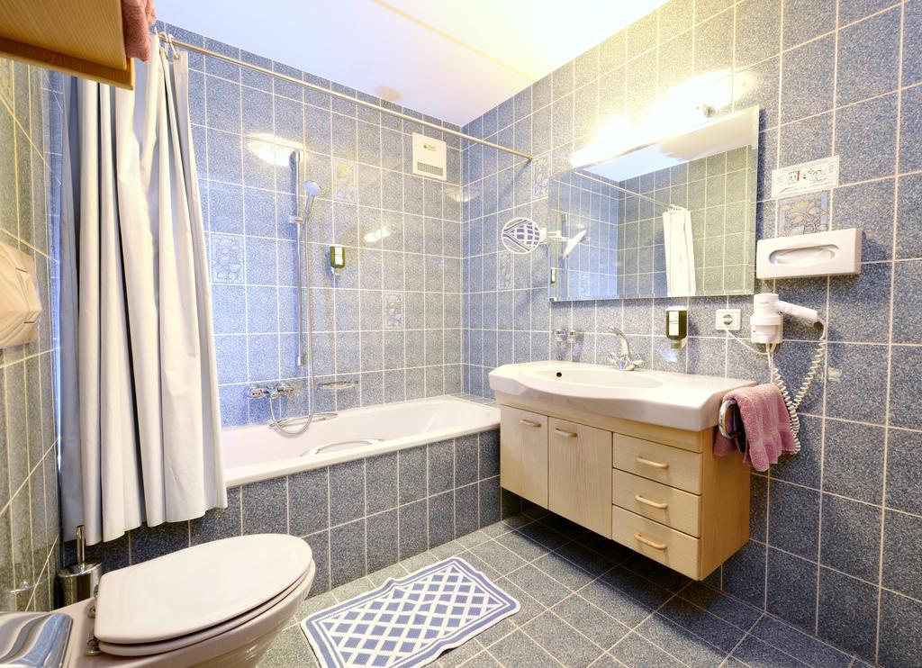 Residence Bacher Вальдаора-ди-Сопра Номер фото